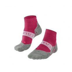 Krótkie skarpety damskie Falke RU4 Endurance Cool. Czerwone skarpetki damskie Falke, bez wzorów, z elastanu. Za 141.00 zł.