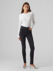 Vero Moda Koszulka "Roma" w kolorze białym rozmiar: XL. Białe bluzki damskie Vero Moda, s, bez wzorów, z lyocellu, bez kołnierzyka, bez ramiączek. Za 52.67 zł.