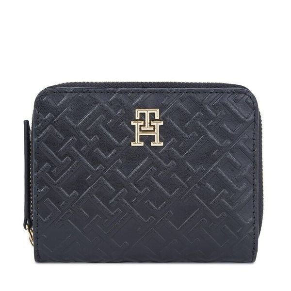 Portfel Tommy Hilfiger. Czarne portfele damskie Tommy Hilfiger, bez wzorów. Za 239.99 zł.