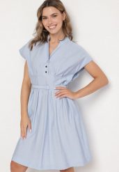 Niebieska Sukienka z Wiskozy o Rozkloszowanym Kroju z Paskiem Sepina. Niebieskie sukienki damskie Born2be, z aplikacjami, z wiskozy, eleganckie, bez ramiączek. Za 129.99 zł.