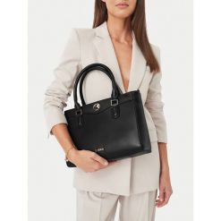 Torebka MEXX. Czarne torebki klasyczne damskie Mexx, bez dodatków. Za 229.99 zł.