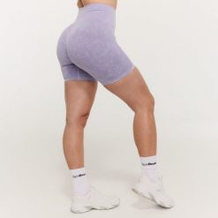 Szorty damskie fitness bezszwowe z wysoką talią fioletowe Lift. Fioletowe spodenki sportowe damskie GYMBEAM, s, bez wzorów, z elastanu, na fitness i siłownię. Za 73.99 zł.