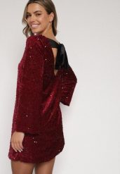 Czerwona Cekinowa Sukienka z Odkrytymi Plecami i Wiązaniem Diadina. Czerwone sukienki damskie Born2be, z aplikacjami, z elastanu, eleganckie, bez ramiączek. Za 169.99 zł.