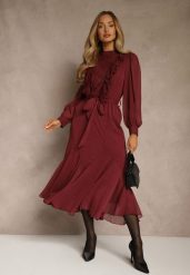 Bordowa Romantyczna Sukienka z Bufiastymi Rękawami i Falbanką z Koronki Sewmira. Czerwone sukienki damskie Renee, bez wzorów, z koronki, eleganckie, bez ramiączek. Za 159.99 zł.