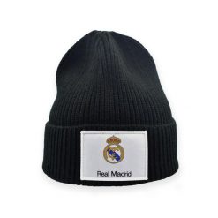 Real Madryt czapka zimowa hat RM5GO29 czarny OSFM. Czarne czapki damskie REAL MADRID, na zimę, bez wzorów. Za 109.00 zł.