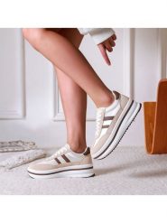 Lov'it Sneakersy w kolorze beżowym rozmiar: 39. Brązowe obuwie sportowe damskie Lov'It, bez zapięcia. Za 104.99 zł.