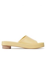 Gino Rossi Klapki 22SS17 Żółty. Żółte klapki damskie Gino Rossi, bez wzorów, ze skóry, bez obcasa, bez zapięcia. Za 299.99 zł.