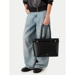 Torebka JENNY. Czarne shopper bag Jenny, bez wzorów, bez dodatków. Za 149.99 zł.