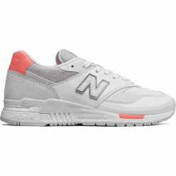 New Balance WL840WF. Szare obuwie sportowe damskie New Balance, z materiału. W wyprzedaży za 249.99 zł.