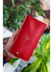 MORI Portfel w kolorze czerwonym - 20 x 10 x 3 cm rozmiar: onesize. Czerwone portfele damskie MORI, bez wzorów, z materiału. Za 65.99 zł.