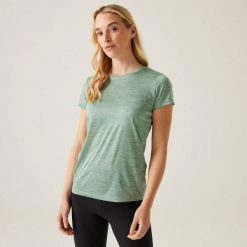 Koszulka sportowa damska Fingal Edition szybkoschnąca. Zielone koszulki sportowe damskie Regatta, bez wzorów, bez ramiączek, trekkingowe. Za 140.00 zł.