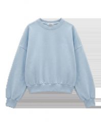 Damska bluza CREWNECK oversize UNLEASH WINGS PASTEL BLUE. Niebieskie bluzy damskie Wings, uniwersalny, bez wzorów, bez kaptura. Za 189.90 zł.
