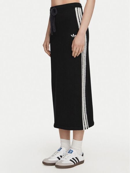 Adidas Spódnica midi KS9373 Czarny Slim Fit. Czarne spódnice damskie Adidas, s, bez wzorów, z wiskozy, midi. Za 329.99 zł.
