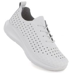 Półbuty sportowe damskie na platformie biały NEWS 209. Białe półbuty damskie NEWS, bez wzorów, ze skóry ekologicznej, bez obcasa, na platformie, bez zapięcia. Za 119.99 zł.