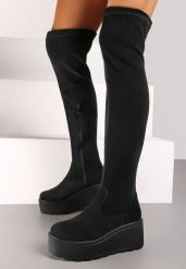 Czarne Casualowe Kozaki na Platformie i Koturnie z Dopasowaną Cholewką Erissia. Czarne kozaki damskie Renee, z dzianiny, bez obcasa, na koturnie, bez zapięcia. Za 179.99 zł.
