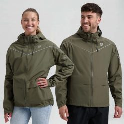 Kurtka na deszcz unisex Rogelli Commuter Essential. Czarne kurtki sportowe damskie Rogelli, l, bez wzorów, z materiału, z kapturem. Za 313.00 zł.