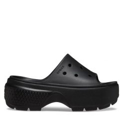 Klapki Crocs. Czarne klapki damskie Crocs, bez wzorów, bez obcasa, bez zapięcia. Za 179.99 zł.