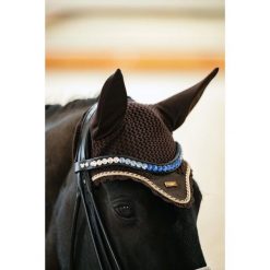 Krótki kapelusz dla koni Equestrian Stockholm. Brązowe kapelusze damskie EQUESTRIAN STOCKHOLM, bez wzorów, eleganckie. Za 307.00 zł.