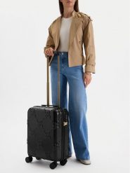 Nine West Walizka kabinowa CEO-NW-S-005-09 BLACK Czarny. Czarne walizki Nine West, bez wzorów, z tworzywa sztucznego. Za 299.99 zł.