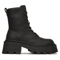 Trapery ONLY. Czarne trapery damskie Only, bez zapięcia. Za 349.99 zł.