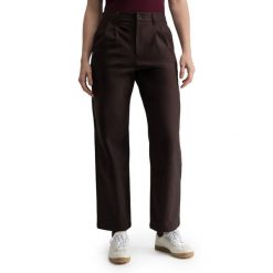 Damskie spodnie golfowe z prostymi nogawkami Siroko Iron-W Dark Brown. Brązowe t-shirty i koszulki chłopięce SIROKO, bez wzorów, z materiału, bez kołnierzyka, bez ramiączek. Za 240.00 zł.