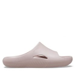 Klapki Crocs. Czerwone klapki damskie Crocs, bez wzorów, bez obcasa, bez zapięcia. Za 139.99 zł.