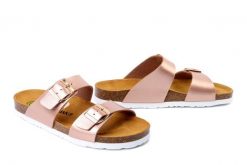 DR. BRINKMANN 700993-23 bronze, klapki damskie. Brązowe klapki damskie Dr. Brinkmann, bez wzorów, bez obcasa, bez zapięcia. Za 174.17 zł.