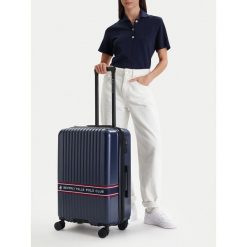 Walizka średnia Beverly Hills Polo Club. Niebieskie walizki Beverly Hills Polo Club, bez wzorów, średnie. Za 359.99 zł.