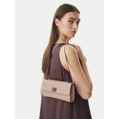 Torebka Furla. Czerwone torebki klasyczne damskie Furla, bez dodatków. Za 1,009.00 zł.