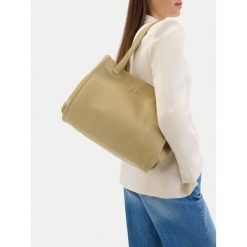 Torebka MEXX. Zielone torebki klasyczne damskie Mexx, bez dodatków. Za 269.99 zł.