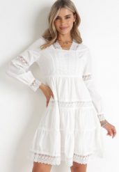Biała Sukienka Mini z Koronkowymi Wstawkami i Rozkloszowanym Dołem Femona. Białe sukienki damskie Born2be, bez wzorów, z koronki, bez ramiączek. Za 269.99 zł.