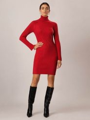 APART Sukienka dzianinowa w kolorze czerwonym rozmiar: 40. Czerwone sukienki damskie Apart, bez wzorów, z dzianiny, bez ramiączek. Za 261.05 zł.