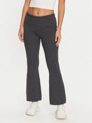 Guess Spodnie materiałowe Nina W4BB53 Z3K92 Szary Regular Fit. Szare spodnie materiałowe damskie Guess, z aplikacjami, z materiału. Za 249.99 zł.