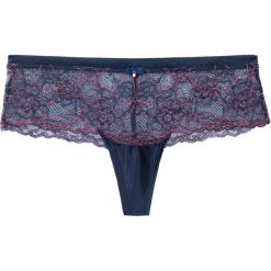 Stringi "hipster" bonprix ciemnoniebiesko-różowo-brązowy. Niebieskie stringi bonprix, w koronkowe wzory, z koronki. Za 34.99 zł.