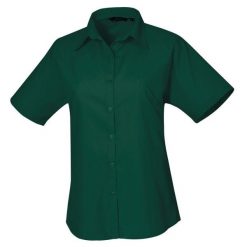 Bluzka Damska Z Krótkim Rękawem Z Popeliny. Zielone bluzki damskie PREMIER, bez wzorów, casualowe, bez kołnierzyka, bez ramiączek. Za 105.99 zł.