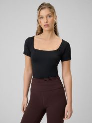 4F T-shirt slim gładki damski - czarny L. Czarne t-shirty damskie 4F, l, bez wzorów, z tkaniny, bez kołnierzyka. Za 79.99 zł.