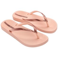 Japonki Ipanema Anat Connect Ii 83648 BE964 różowe. Czerwone klapki damskie bez wzorów, z materiału, bez obcasa, bez zapięcia. Za 136.37 zł.