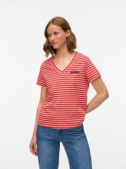 Vero Moda Koszulka w kolorze czerwonym rozmiar: L. Czerwone bluzki damskie Vero Moda, l, bez wzorów, z bawełny, bez kołnierzyka, bez ramiączek. Za 57.20 zł.