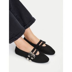 Baleriny DeeZee. Czarne balerinki damskie DeeZee, bez wzorów. Za 129.99 zł.