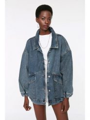 Trendyol Kurtka dżinsowa w kolorze niebieskim rozmiar: S/M. Niebieskie kurtki damskie Trendyol, m, bez wzorów, z bawełny, bez kaptura. Za 130.99 zł.