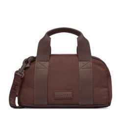 Torebka Hunter. Brązowe torebki klasyczne damskie Hunter, bez dodatków. Za 129.99 zł.