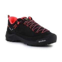 Buty trekkingowe damskie Salewa Wildfire Leather. Czarne obuwie trekkingowe damskie Salewa, z gumy, bez zapięcia. Za 806.00 zł.