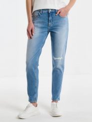 Jeansy damskie z podszytymi dziurami niebieskie Maggie 233. Niebieskie jeansy damskie Big Star. W wyprzedaży za 249.99 zł.