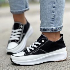 Czarne sportowe buty damskie, trampki McKeylor 13562. Czarne obuwie sportowe casual damskie McKeylor, ze skóry, bez zapięcia. Za 99.00 zł.