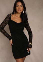 Czarna Dopasowana Sukienka z Koronki z Kwadratowym Dekoltem Uwedia. Czarne sukienki damskie Renee, bez wzorów, z koronki, bez ramiączek. Za 159.99 zł.