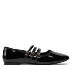 Półbuty Call It Spring. Czarne półbuty damskie Call it Spring, bez wzorów, bez obcasa, na płaskiej podeszwie, bez zapięcia. Za 179.99 zł.