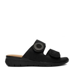 Klapki Go Soft. Czarne klapki damskie GO SOFT, bez wzorów, bez obcasa, bez zapięcia. Za 169.99 zł.