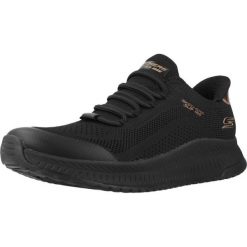 Buty SKECHERS SLIP-INS BOBS SQUAD 4 DIRE STEP Czarny. Czarne obuwie trekkingowe damskie Skechers, z tkaniny, bez zapięcia. Za 363.99 zł.