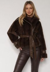 Brązowa Futrzana Kurtka z Paskiem z Imitacji Skóry i Ozdobnymi Sprzączkami Oryss. Brązowe kurtki damskie Born2be, l, bez wzorów, z dzianiny, bez kaptura. Za 259.99 zł.