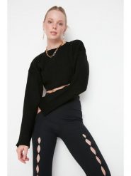 Trendyol Sweter w kolorze czarnym rozmiar: S. Czarne swetry klasyczne damskie Trendyol, s, bez kołnierzyka. Za 65.99 zł.